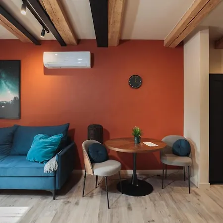 Colonel Suites&apartments