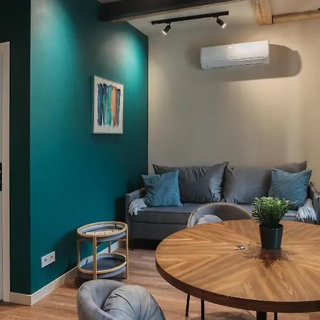 Colonel & * Ρίγα