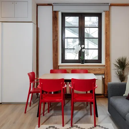 Colonel Suites&apartments