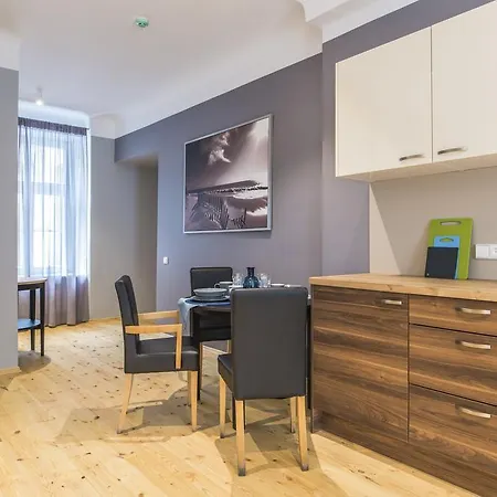 Colonel & * Ρίγα