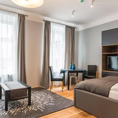 Colonel Suites&apartments