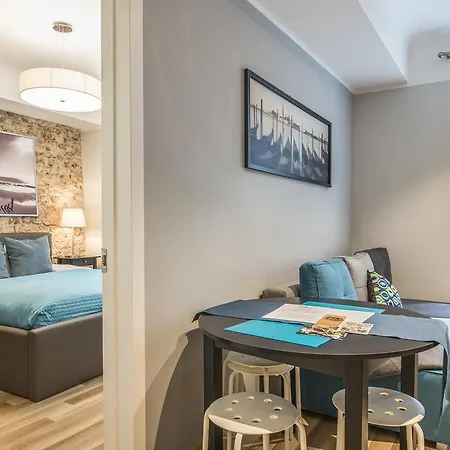 Colonel Suites&apartments *