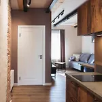 Colonel Suites&apartments Appartement *