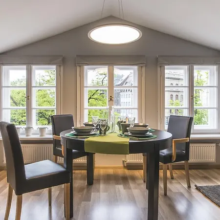 Colonel & アパート リガ